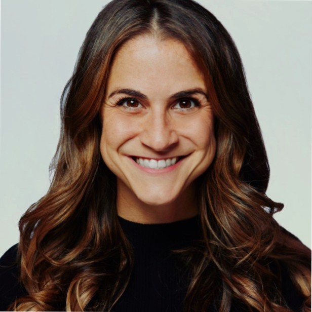 Headshot of Amanda Sabia