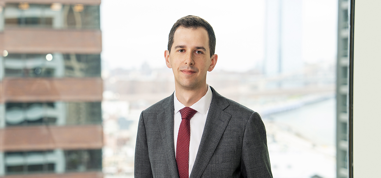 Headshot of Aaron Marks