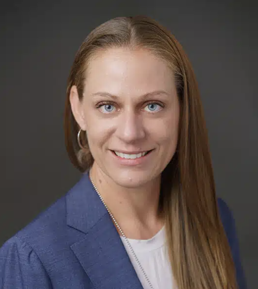 Headshot of Pearl Robertson